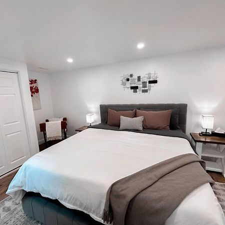 The Victoria Suite In Elora- King Bed Екстер'єр фото