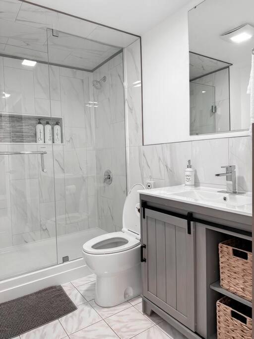 The Victoria Suite In Elora- King Bed Екстер'єр фото
